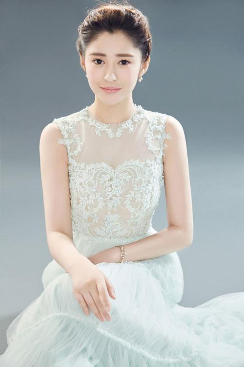 陕西，热烈欢迎各位来宾、女士们与先生们