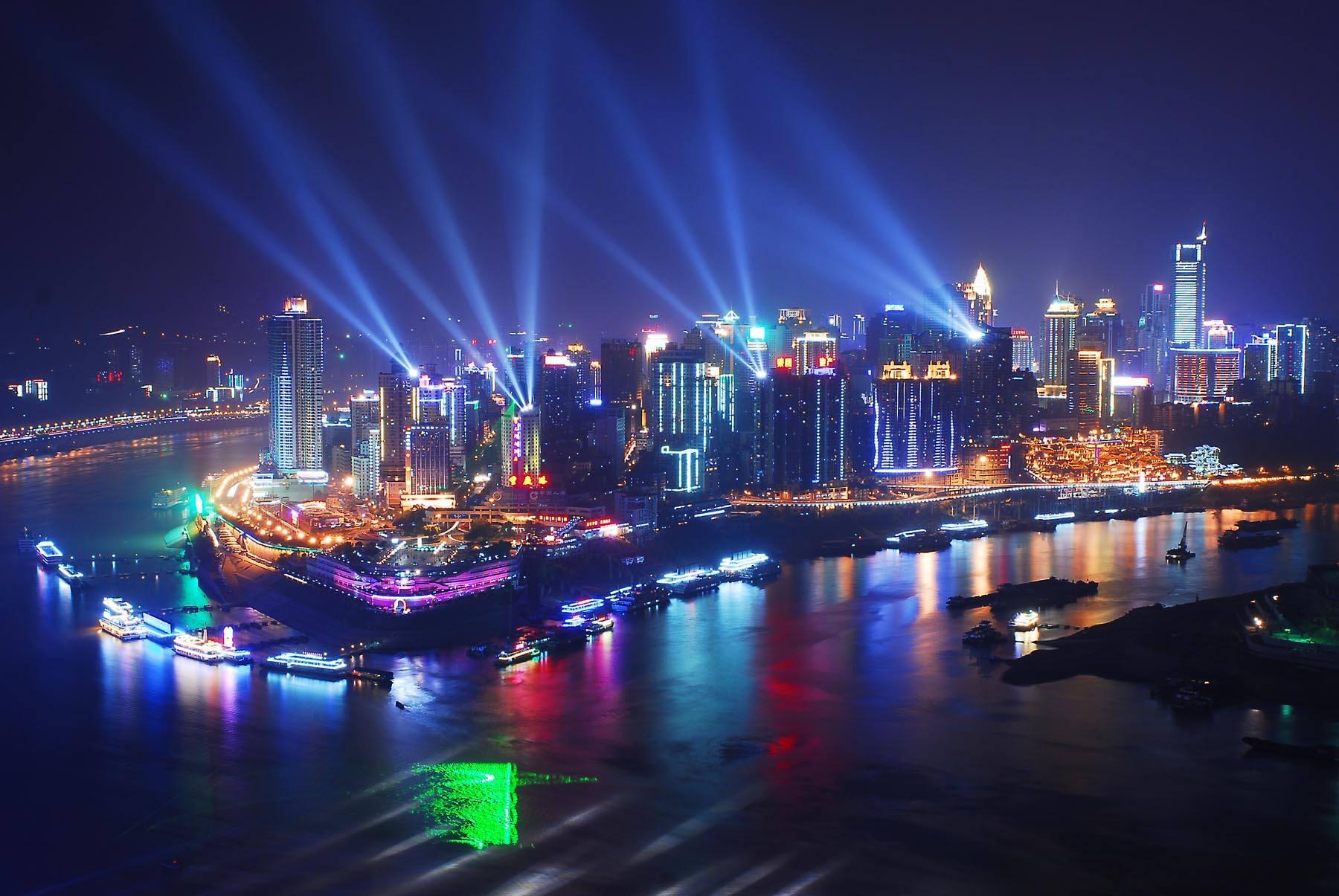 山城重庆，独特魅力的城市风情