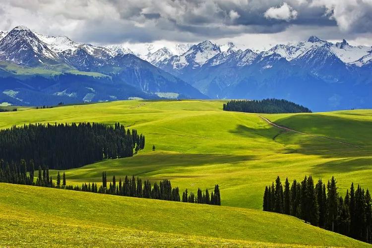 丝绸之路上的新疆，璀璨明珠之地