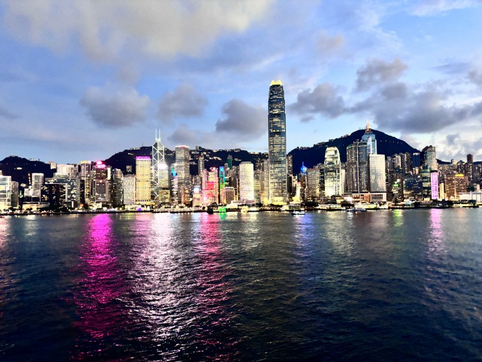 璀璨香港，国际都市的活力脉搏